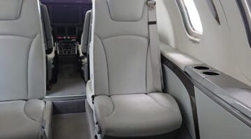 2017 HondaJet HA-420 Int 02 F-HENE