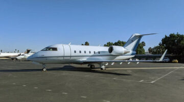 1988 Bombardier Challenger 601-3A Ext 01 N404HG