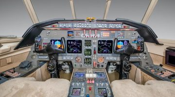 2000 Falcon 50EX Ckpt 1 0290 N68YB